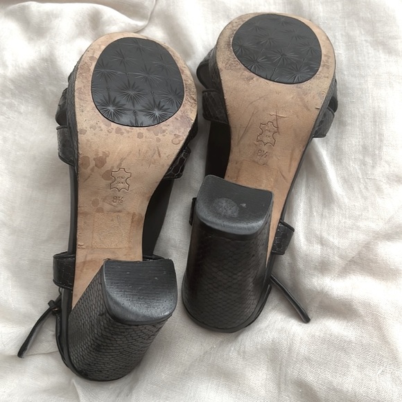 Taryn Rose Slungback Sandals - Picture 5 of 6